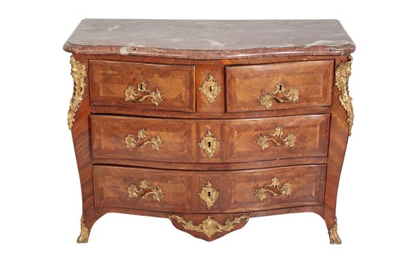 A LOUIS XV KINGWOOD, CROSSBANDED AND MARBLE TOPPED SERPENTINE FRONTED COMMODE,