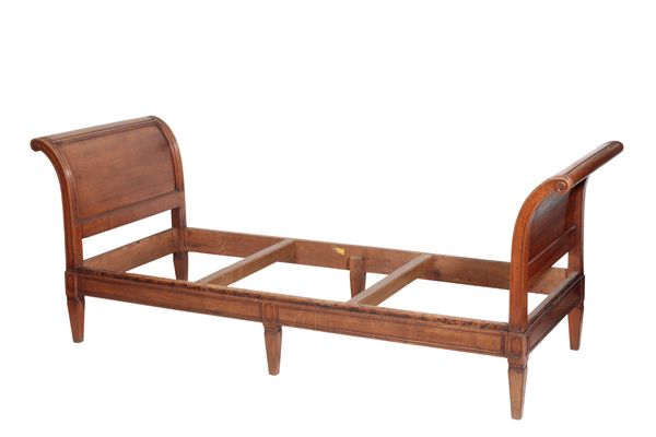 A GEORGE III MAHOGANY DAYBED FRAME,