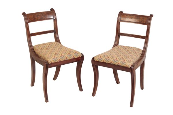 A SET OF FOUR REGENCY MAHOGANY DINING CHAIRS,