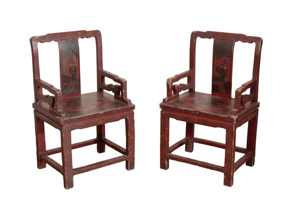 PAIR OF CHINESE EXPORT RED LACQUER ARMCHAIRS, LATE QING DYNASTY