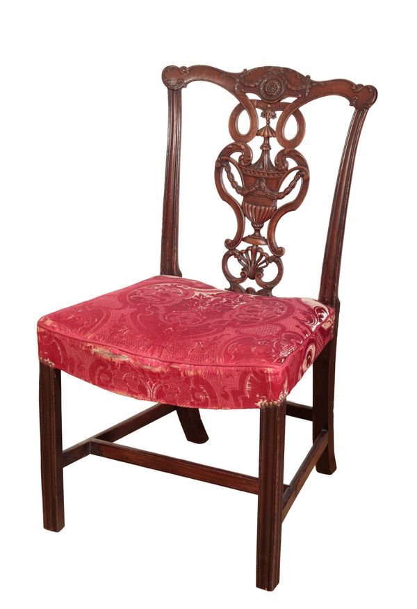 A GEORGE III MAHOGANY AND UPHOLSTERED SIDE CHAIR,