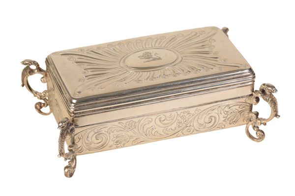 A 19TH CENTURY SILVER BOX AND COVER,