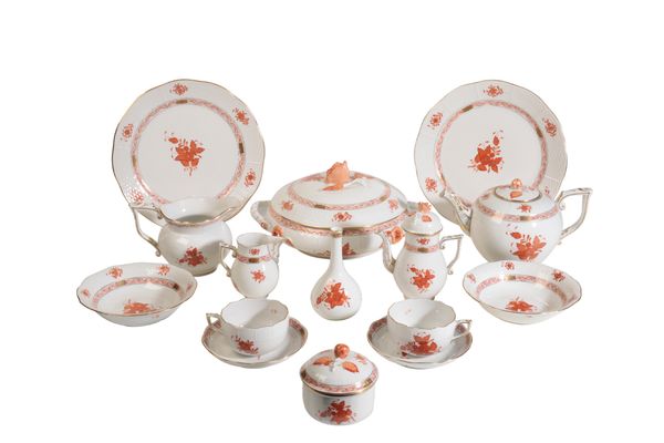 A HEREND PORCELAIN 'CHINESE BOUQUET' DINNER AND TEA SERVICE, 20TH CENTURY,