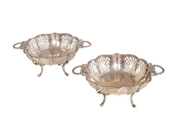 A PAIR OF SILVER BON BON DISHES,