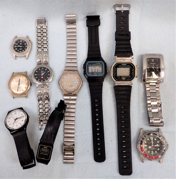 A COLLECTION OF WRISTWATCHES