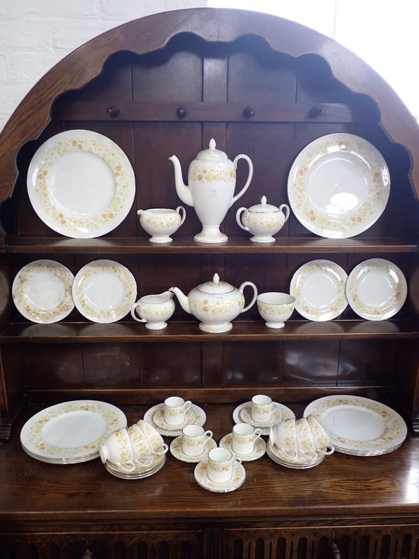 A WEDGWOOD 'MIMOSA' PART DINNER SERVICE