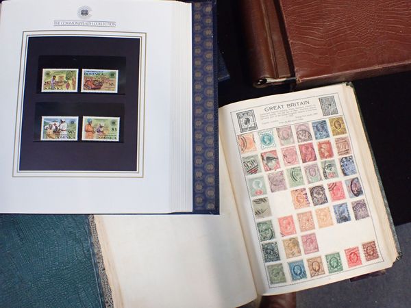 A COLLECTION OF WORLD STAMPS CONTAINED IN AN ALBUM, AN EMPTY ALBUM