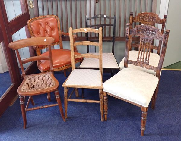 A PAIR OF EDWARDIAN CHAIRS
