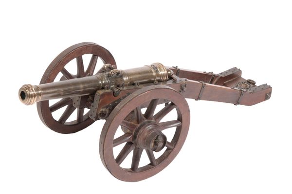 A FINE BRONZE MODEL FIELD CANNON