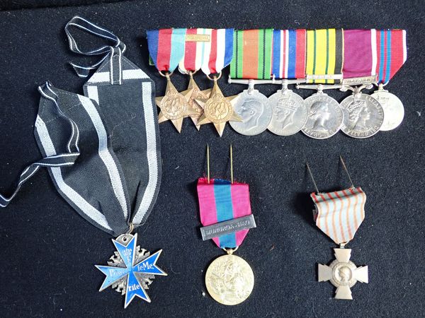 A GROUP OF SECOND WORLD WAR MEDALS, INCLUDING THE AFRICA MEDAL