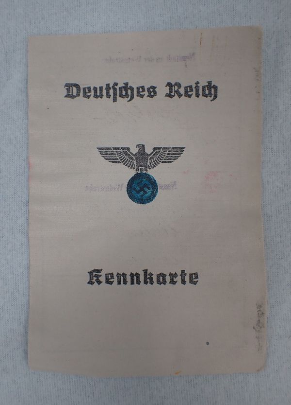 A WORLD WAR II GERMAN PASS