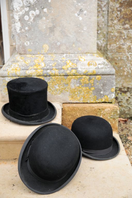 A LOCK & CO. HUNTING TOP HAT