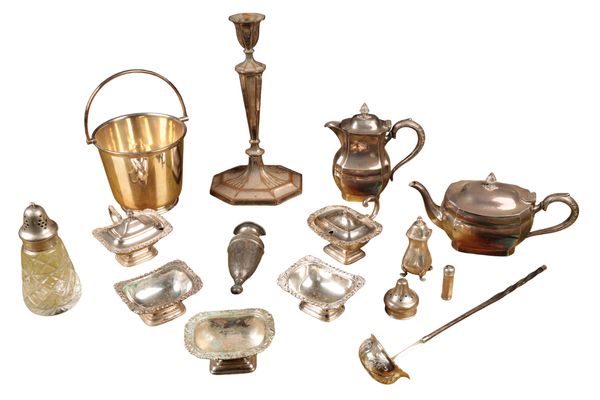 A LARGE COLLECTION OF SILVER PLATE