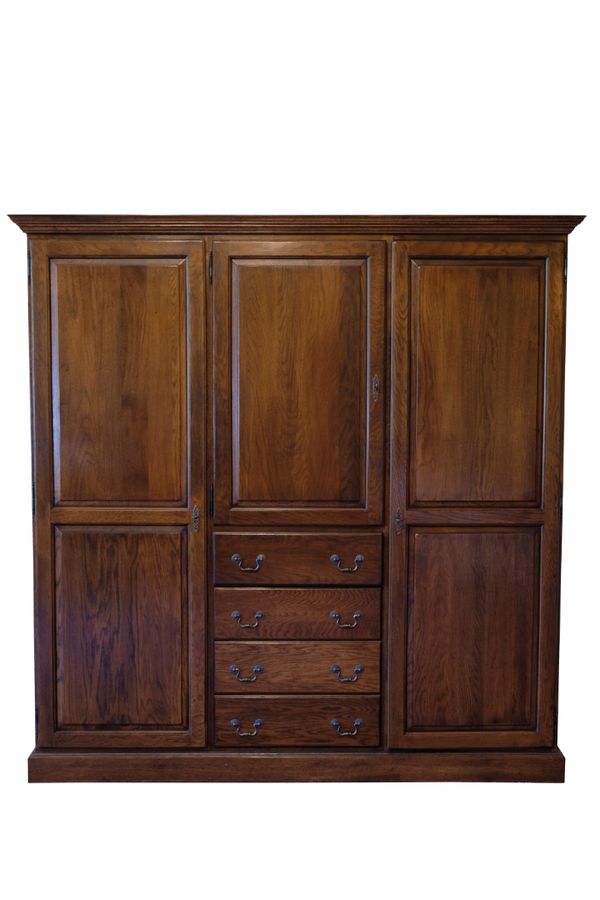 AN OAK WARDROBE