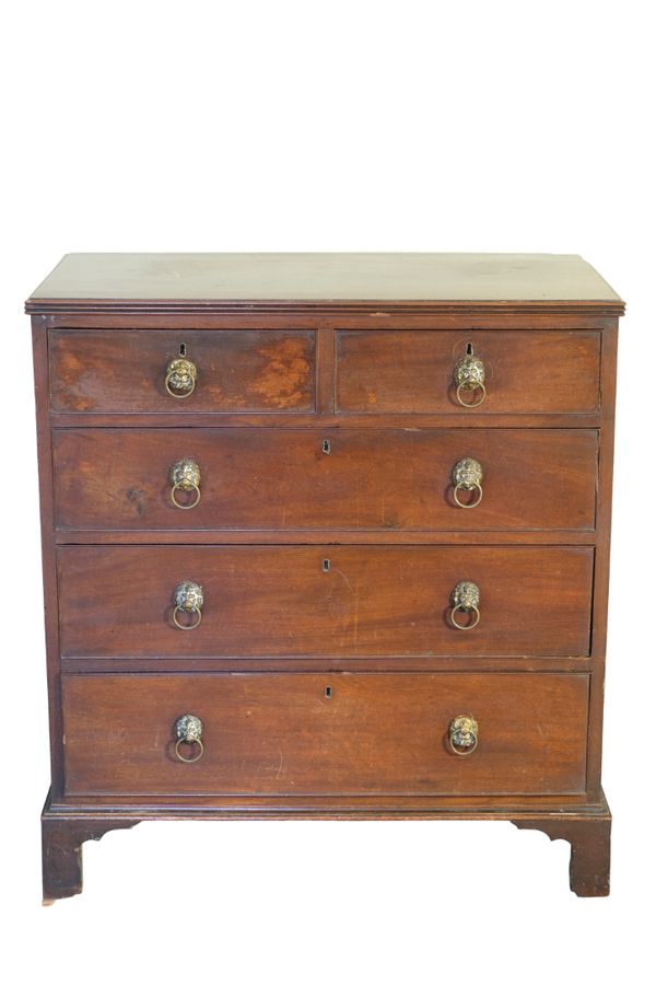 AN IRISH REGENCY MAHOGANY CHEST OF DRAWERS,