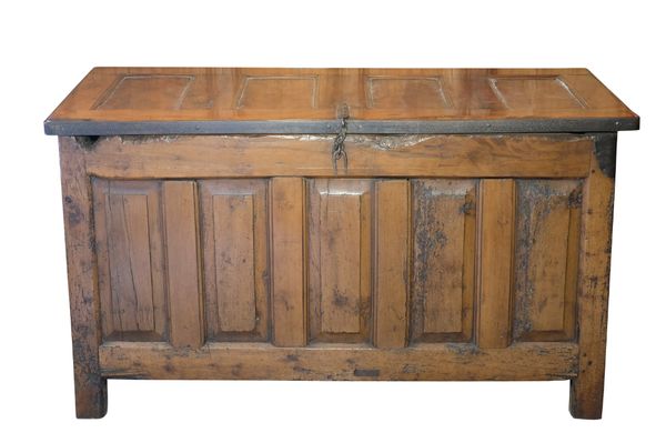 A YEW WOOD COFFER, 17TH CENTURY