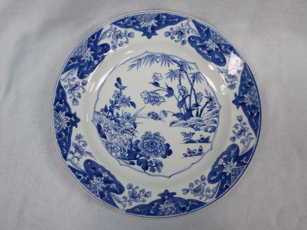 A CHINESE EXPORT PLATE