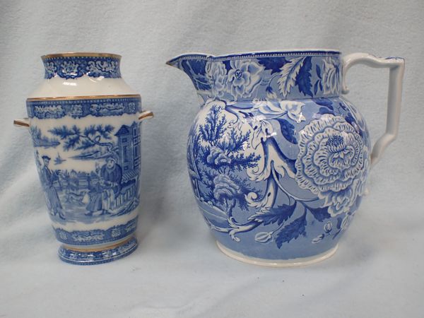 AN EARLY 19TH CENTURY PEARLWARE VASE