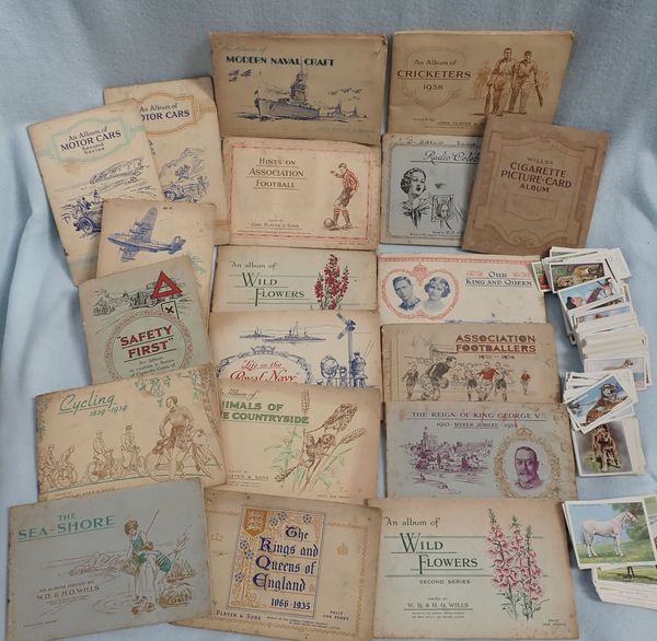 A COLLECTION OF CIGARETTE CARDS