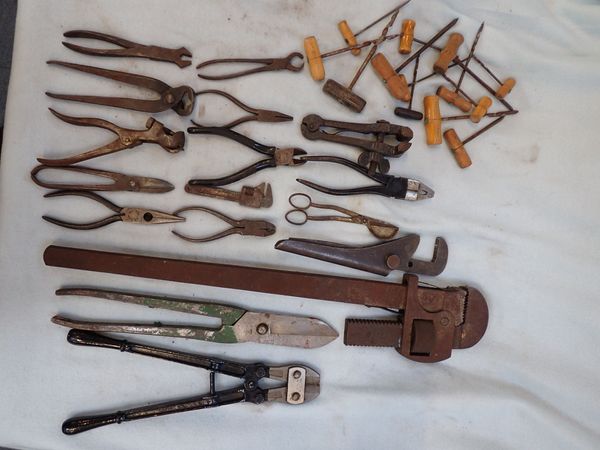 A COLLECTION OF HAND TOOLS