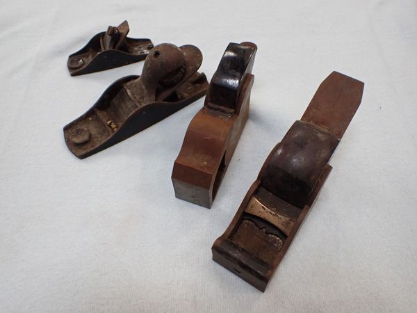 A 19TH CENTURY STEEL WOODWORK PLANE