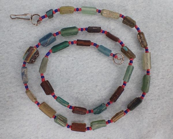 A BEAD NECKLACE