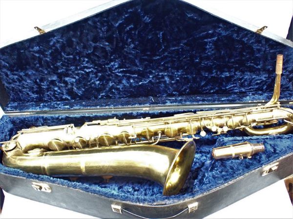 A  BARITONE SAXOPHONE BY DEARMAN, MILAN