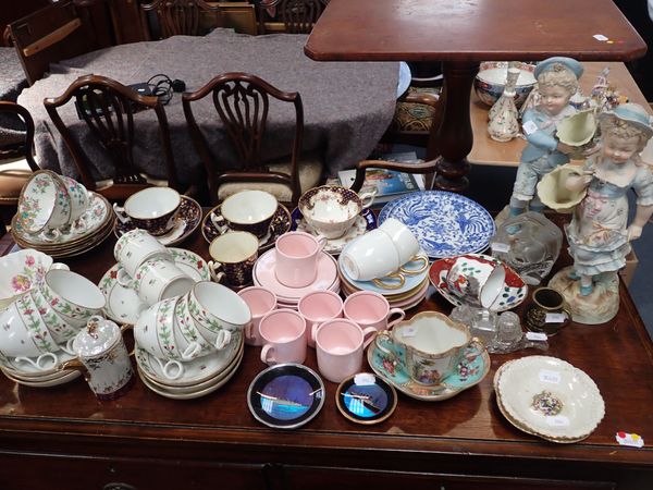 A COLLECTION OF 19TH CENTURY TEA WARE