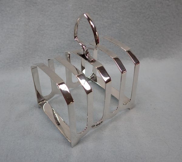 A SILVER TOAST RACK