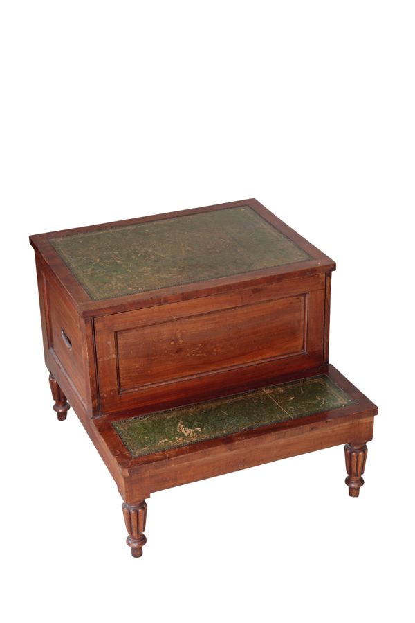 A GEORGE IV MAHOGANY STEP COMMODE, IN THE MANNER OF GILLOWS,