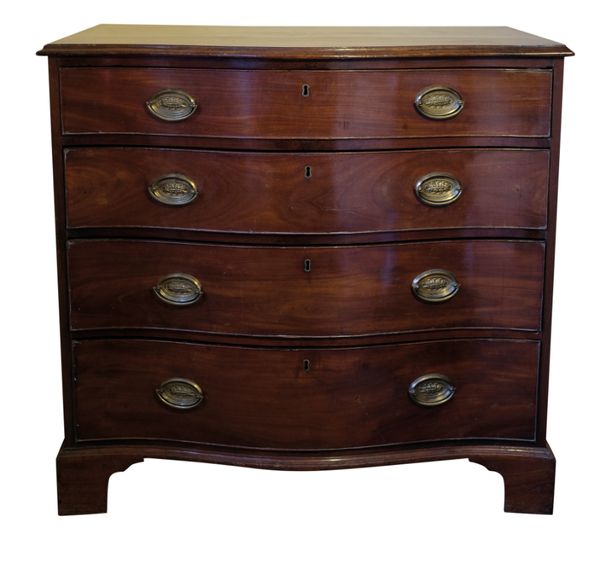 A GEORGE III MAHOGANY SERPENTINE FRONT CHEST OF DRAWERS,