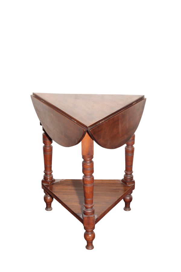 AN EDWARDIAN STAINED BEECH OCCASIONAL 'CRICKET' TABLE,