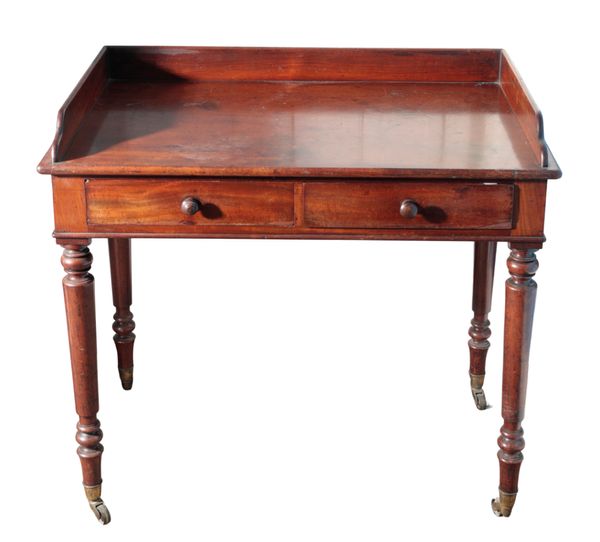 A REGENCY MAHOGANY DRESSING TABLE, BY GILLOWS,