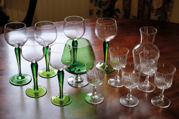 A SMALL QUANTITY OF DOMESTIC GLASS,