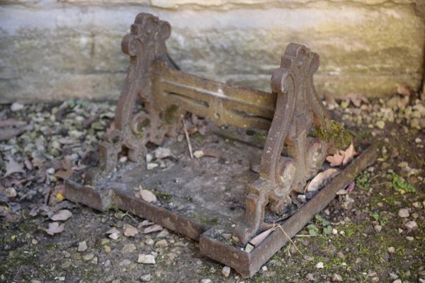 A VICTORIAN CAST IRON BOOT SCRAPE,