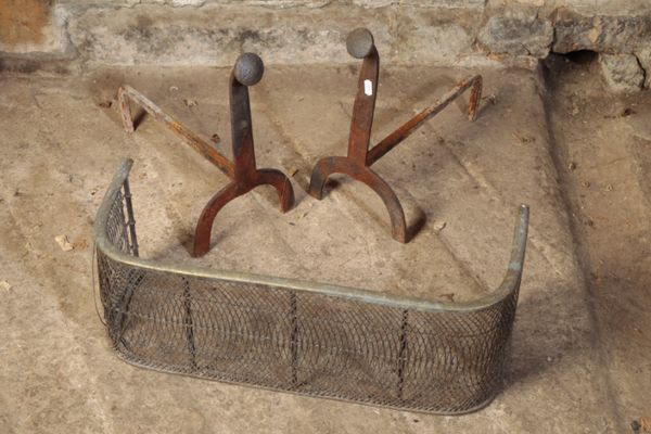 A VICTORIAN BRASS AND WIRE MESH BEDROOM FENDER,