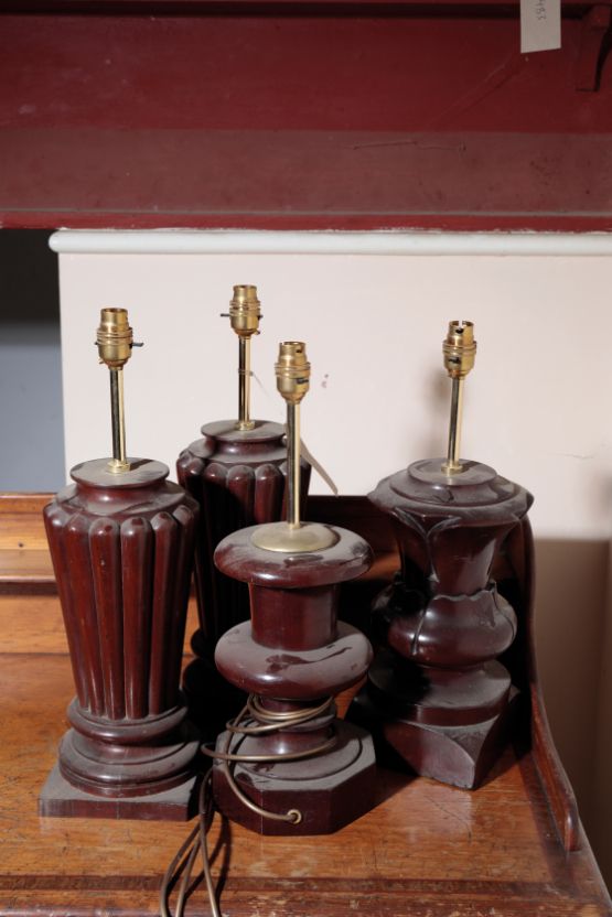 A PAIR OF MAHOGANY TABLE LAMPS, IN REGENCY TASTE,