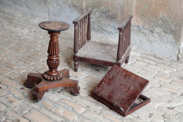 A REGENCY CARVED ROSEWOOD TABLE BASE, ATTRIBUTABLE TO GILLOWS,