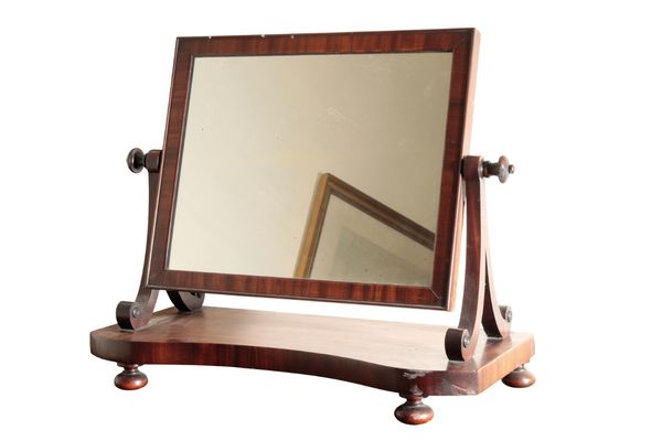 A SCOTTISH REGENCY MAHOGANY DRESSING TABLE MIRROR,