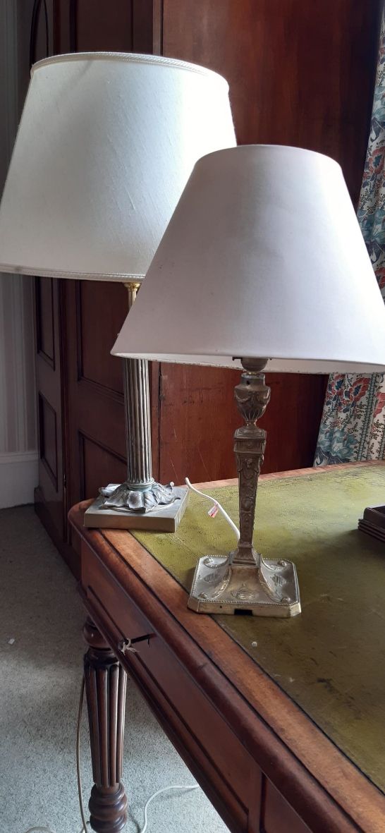 A WILLIAM IV BRONZE TABLE LAMP BASE,