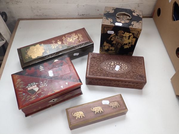 A CHINESE LACQUER BOX