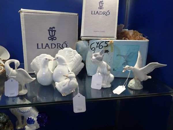 LLADRO'; A COLLECTION OF ANIMALS