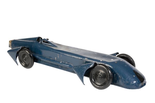 A 1930'S TINPLATE MODEL OF THE 'BLUEBIRD' RACING CAR