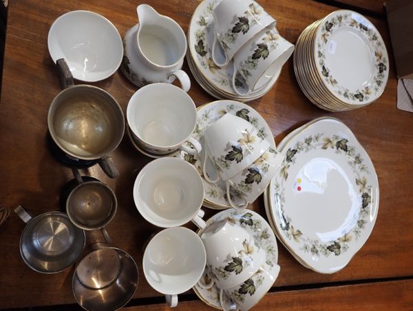 A COLLECTION OF ROYAL DOULTON 'LARCHMONT' TEA WARE