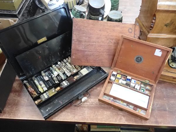 A VINTAGE 'REEVES & SONS' BLACK JAPPANED ARTIST'S BOX