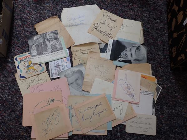 A COLLECTION OF VINTAGE AUTOGRAPHS