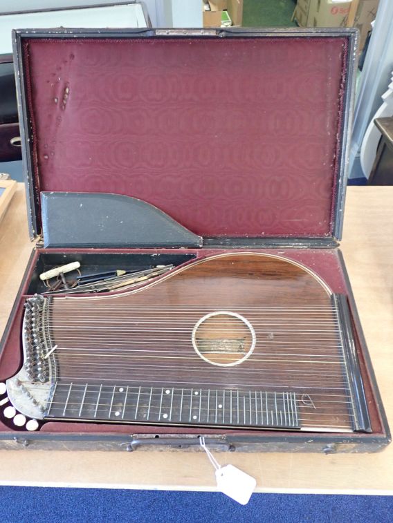 A19TH CENTURY AUSTRIAN ROSEWOOD ZITHER