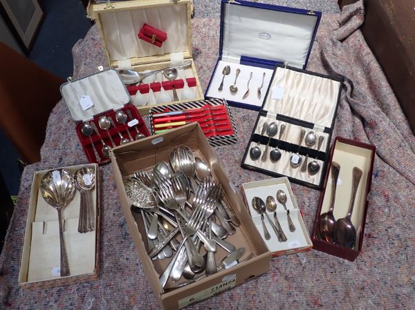 A COLLECTION OF BOXED SETS OF CUTLERY