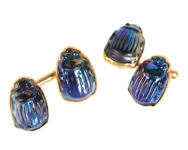 A PAIR OF TIFFANY AND CO. SCARAB BEETLE CUFFLINKS