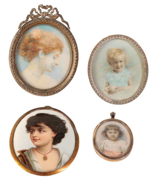 A SMALL COLLECTION OF PORTRAIT MINIATURES